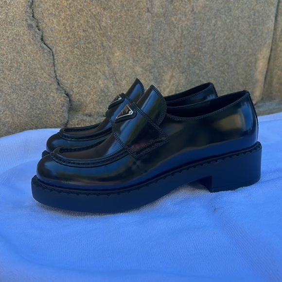 Prada Triangle Logo Loafer (Women) Size 36 - Picture 5 of 8